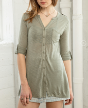 Load image into Gallery viewer, Button Up Rayon Tunic